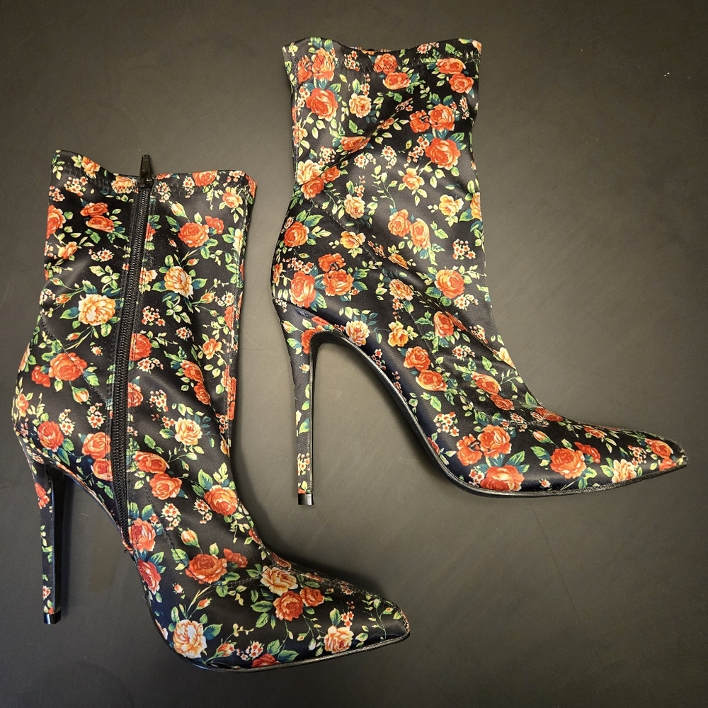 NWOT Illiana Bootie | Floral Stiletto Ankle Boots | Pointed Toe